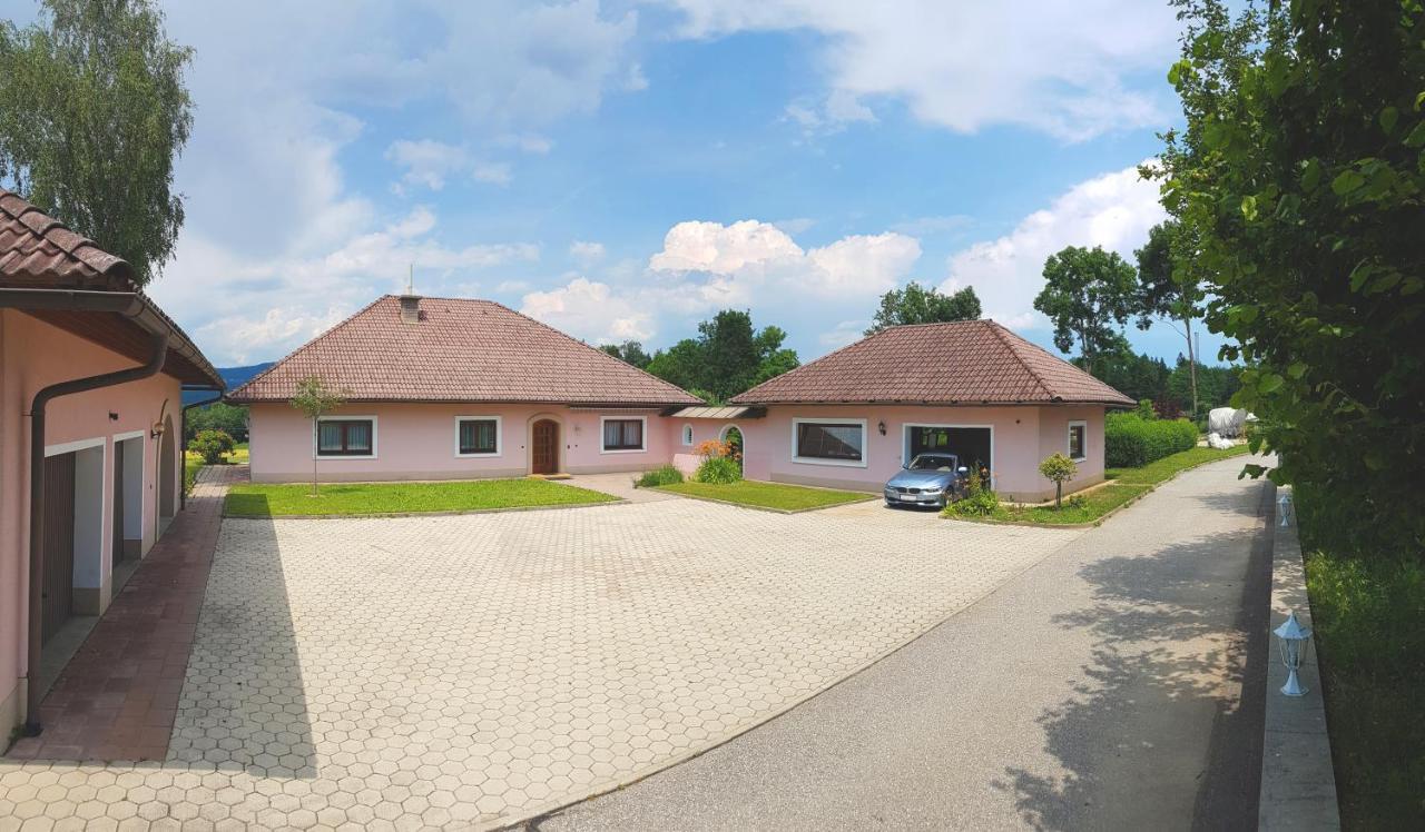 Bungalow & Apartments "Am Deber" Velden - Augsdorf Фельден-ам-Вертерзе Екстер'єр фото